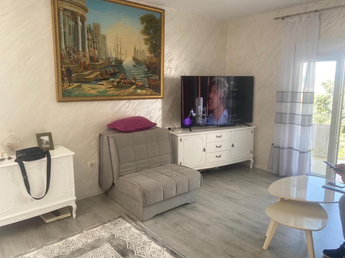 Apartman Lara Sveti Stefan Exterior foto