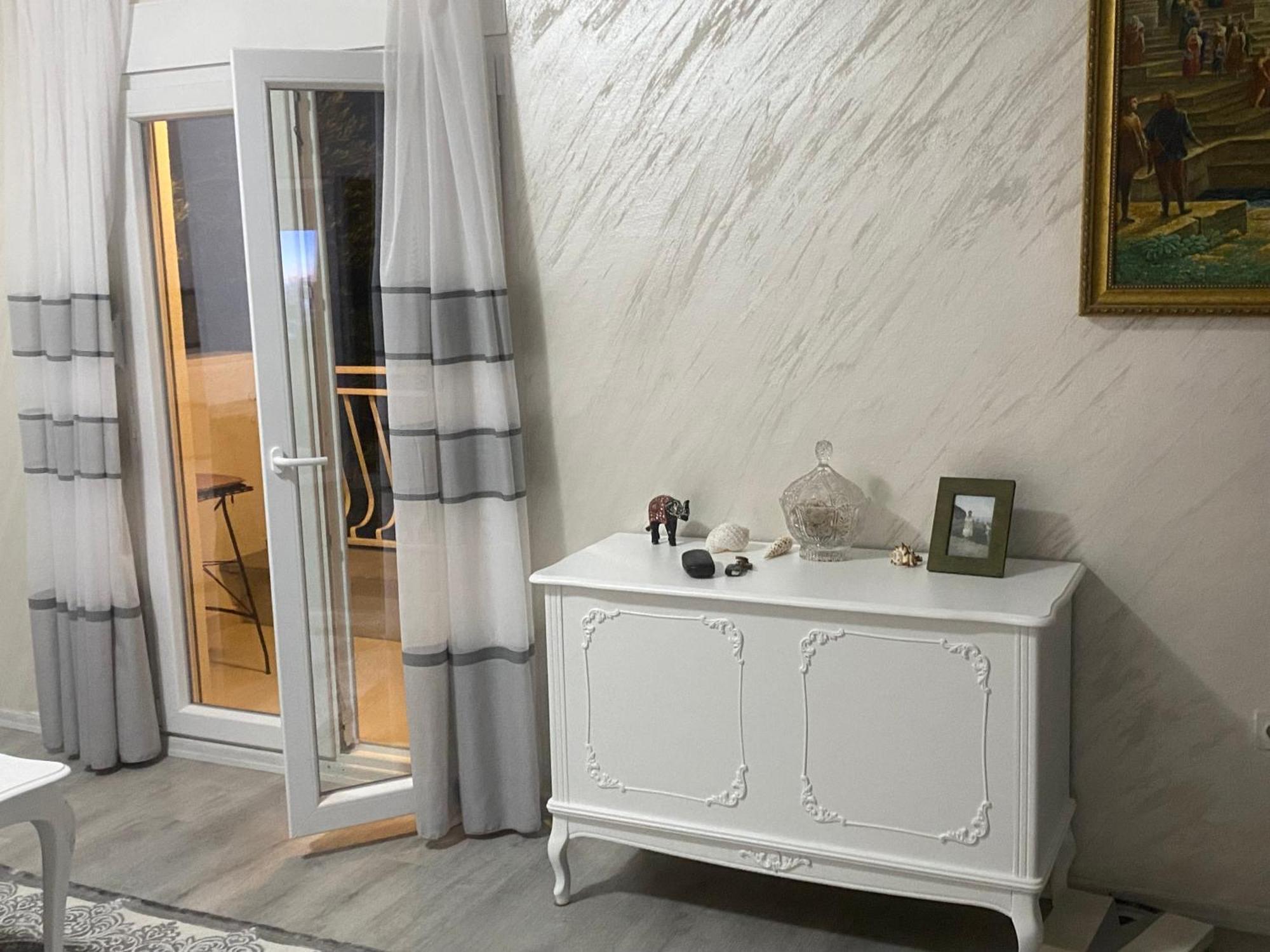 Apartman Lara Sveti Stefan Exterior foto